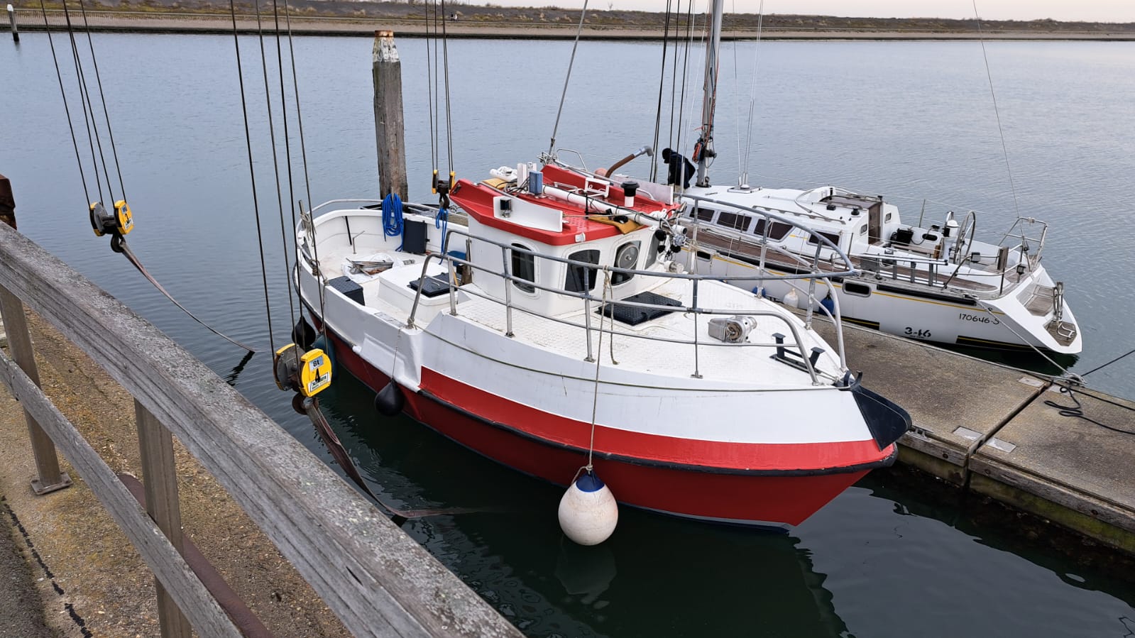 Boot in de botenlift